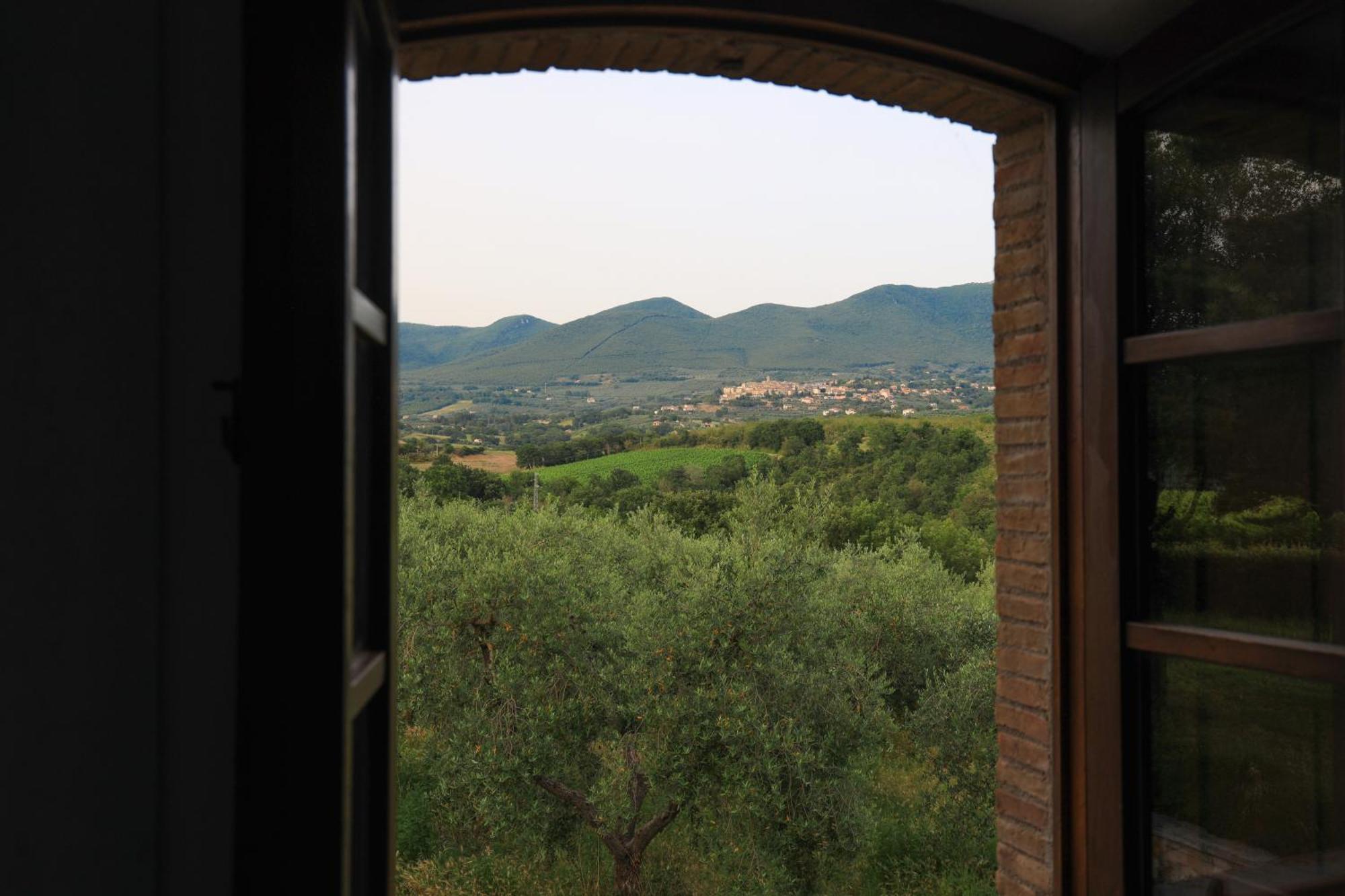 فيلا La Palombara Montecchio  المظهر الخارجي الصورة